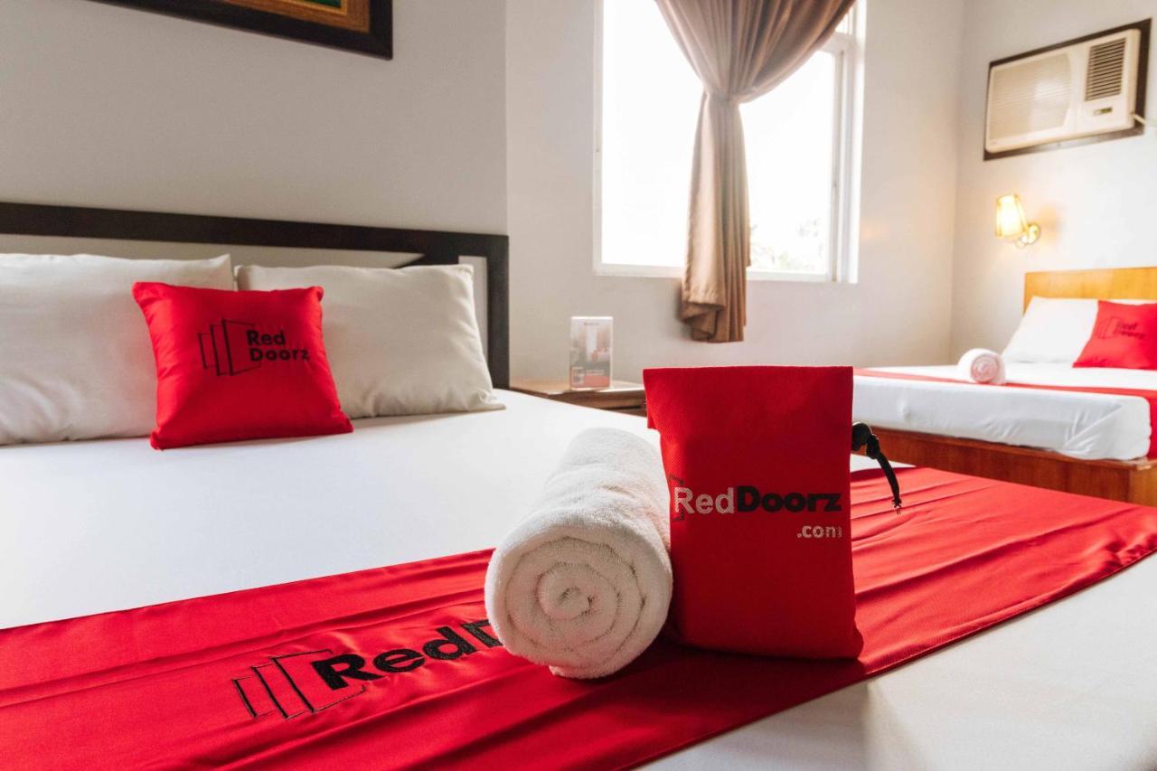 Reddoorz Plus @ Tayuman Маніла Екстер'єр фото
